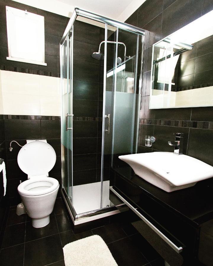 Deluxe Suites Mandic โอมิช ภายนอก รูปภาพ