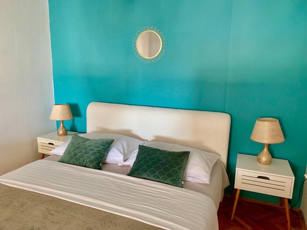 Deluxe Suites Mandic โอมิช ภายนอก รูปภาพ