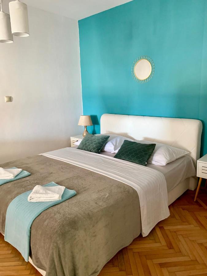 Deluxe Suites Mandic โอมิช ภายนอก รูปภาพ