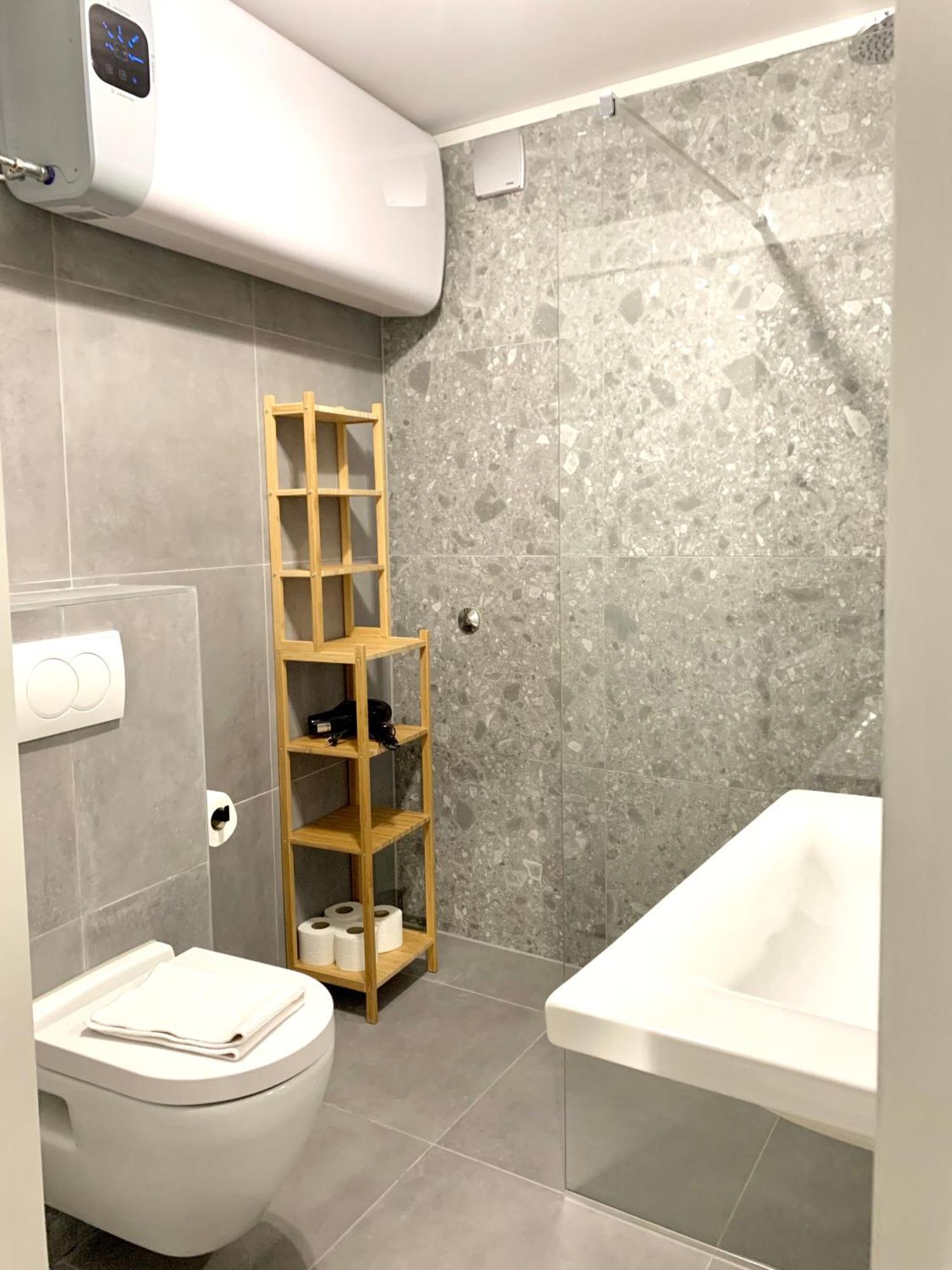 Deluxe Suites Mandic โอมิช ภายนอก รูปภาพ